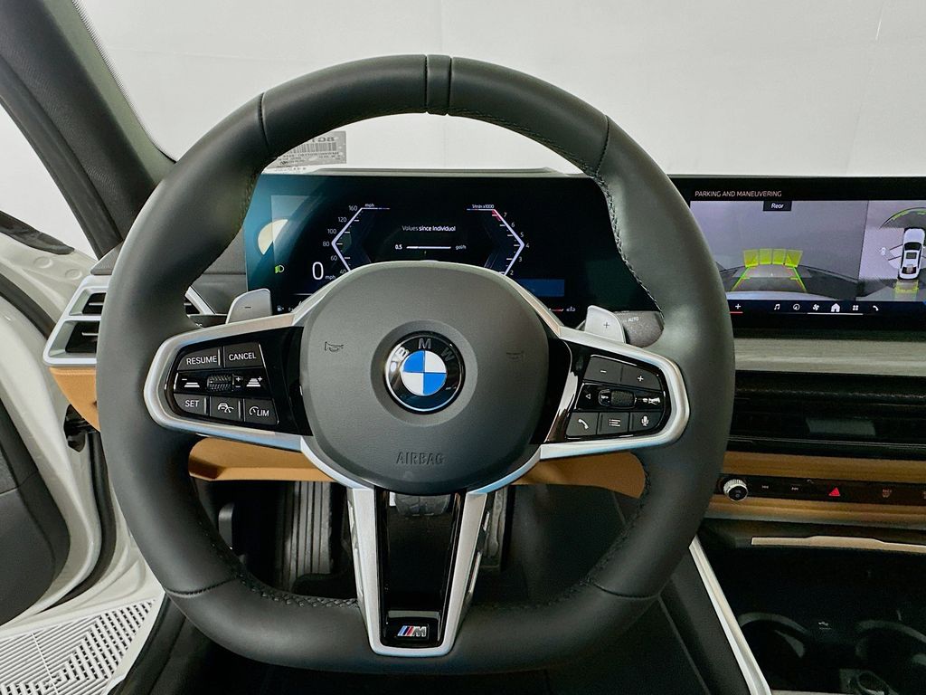 Thumbnail: 2026 BMW 3 Series - 10