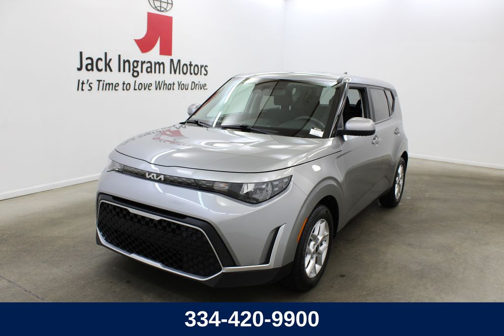 Steel Gray 2024 Kia Soul SUV / Crossover Front-Wheel Drive Continuously Variable Transmission