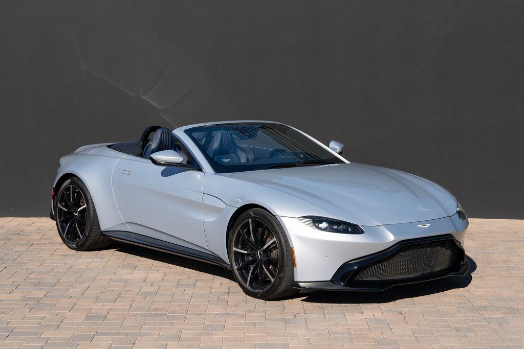 2023 Aston Martin Vantage F1