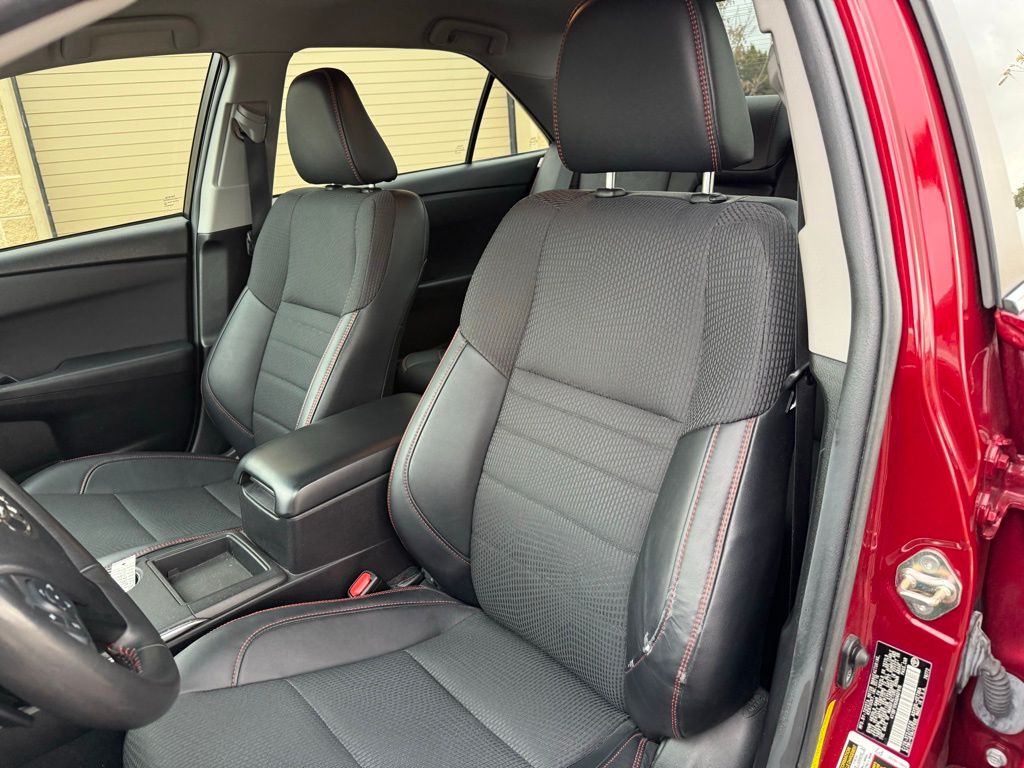 Thumbnail: 2016 Toyota Camry - 8