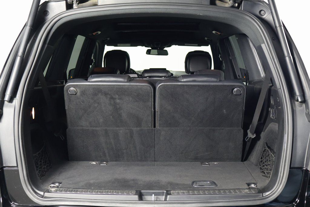 Thumbnail: 2018 Mercedes-Benz GLS - 15