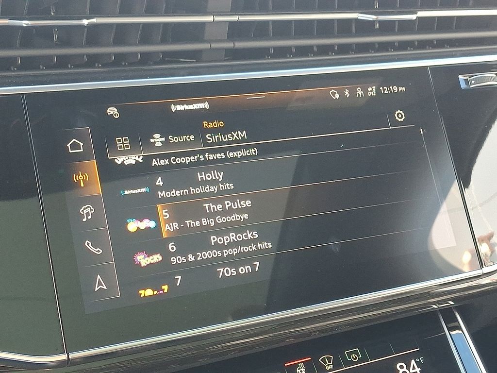 Thumbnail: 2026 Audi Q7 - 16