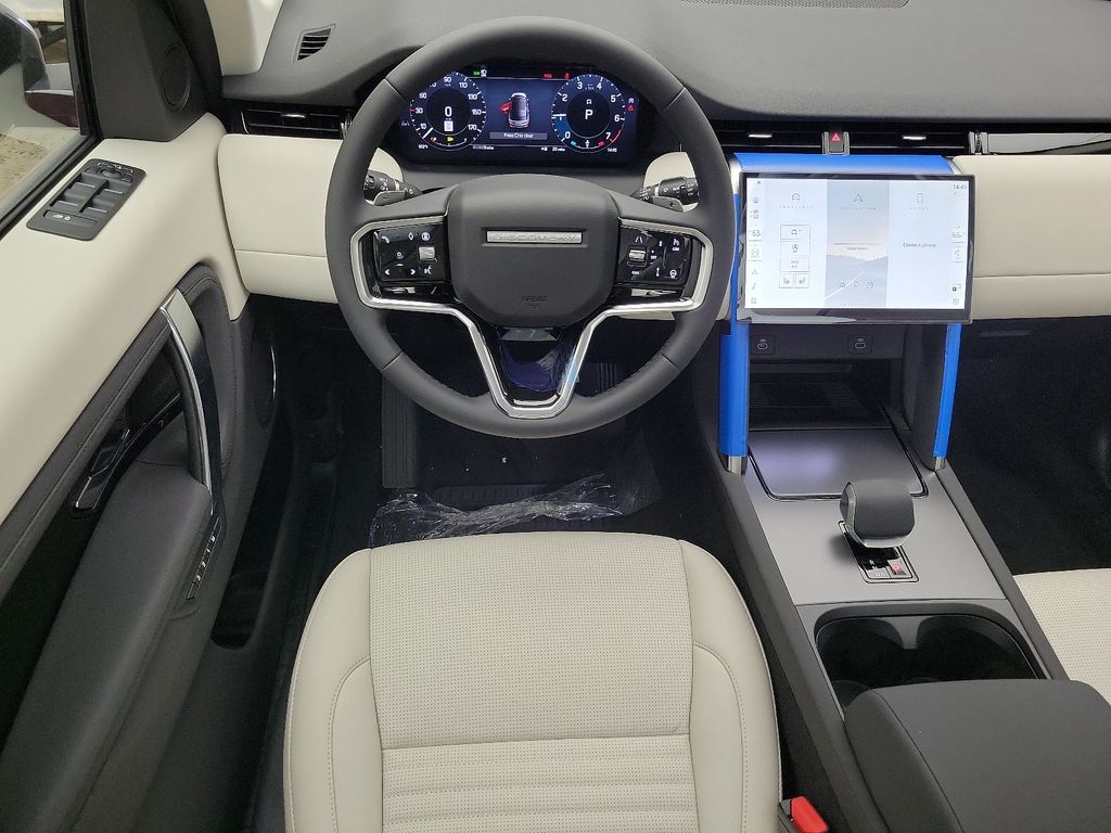 Thumbnail: 2025 Land Rover Discovery Sport - 7