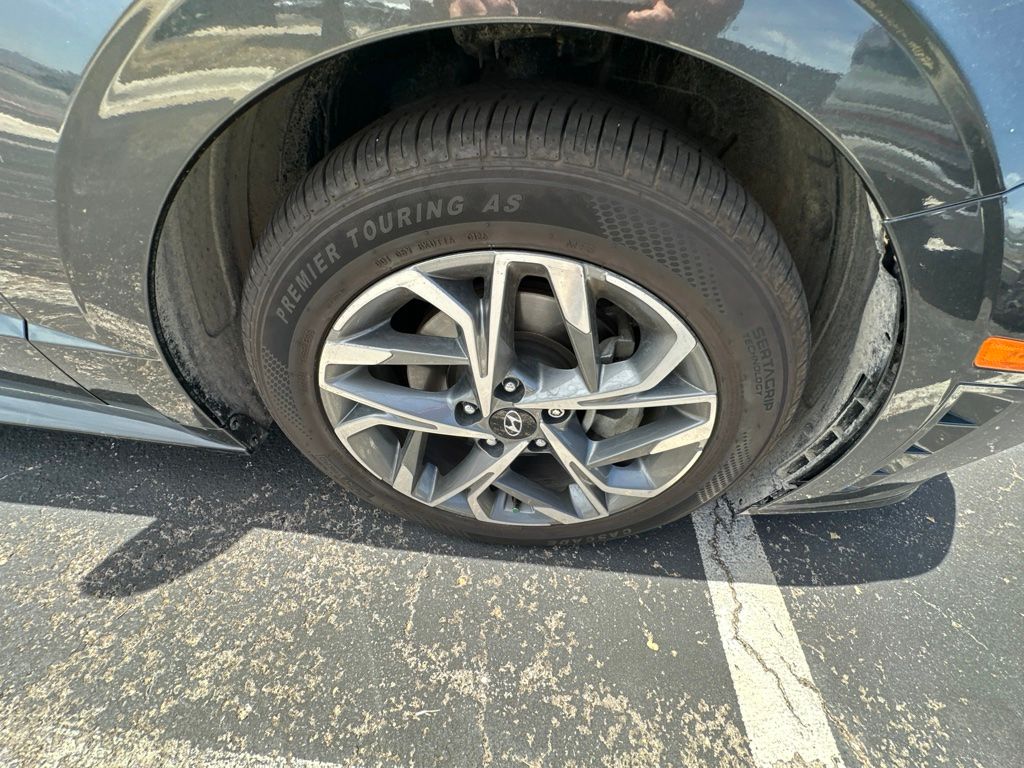 Thumbnail: 2022 Hyundai Sonata - 9