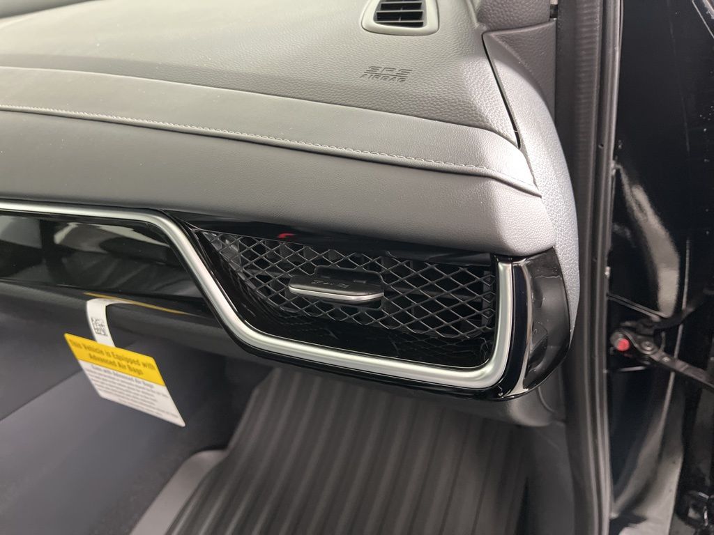 Thumbnail: 2025 Acura ADX - 9