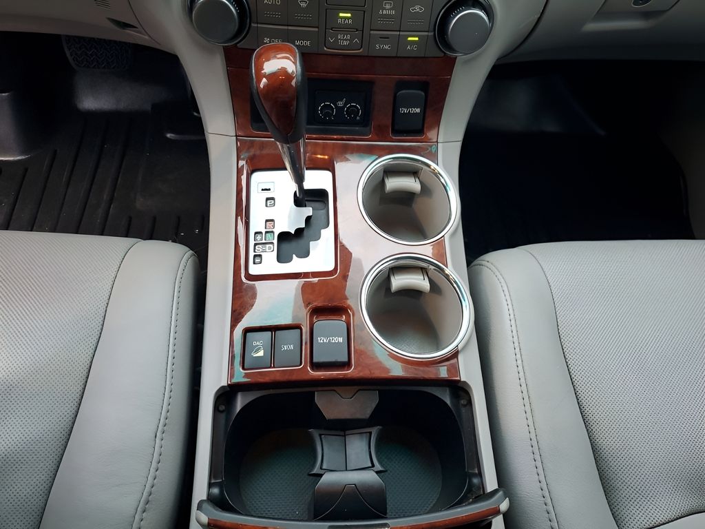 Used Car 2012 Toyota Highlander  Limited For Sale Under $12,000 In Austin, Texas