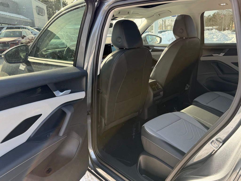 New 2026 Gray Volkswagen 2.0T SE image 26