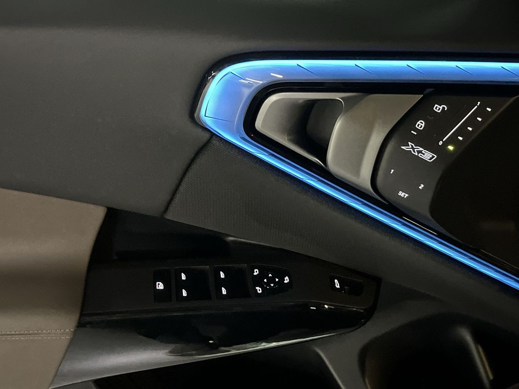 Thumbnail: 2026 BMW X3 - 13