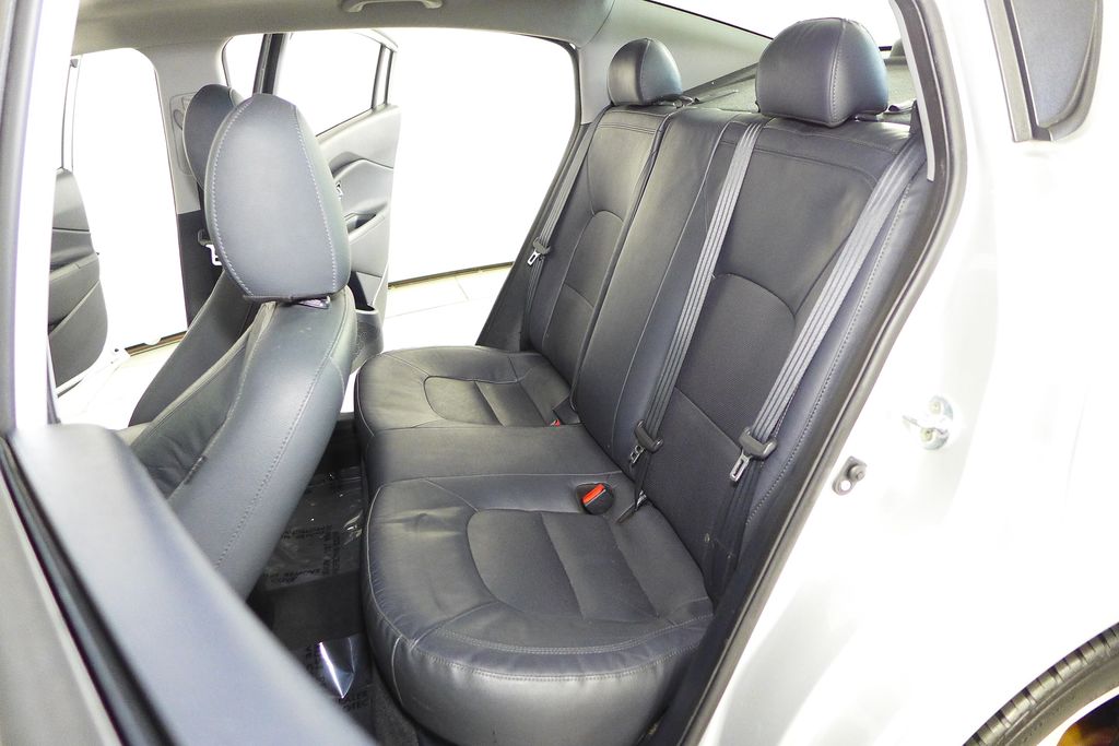 Thumbnail: 2016 Kia Rio - 21