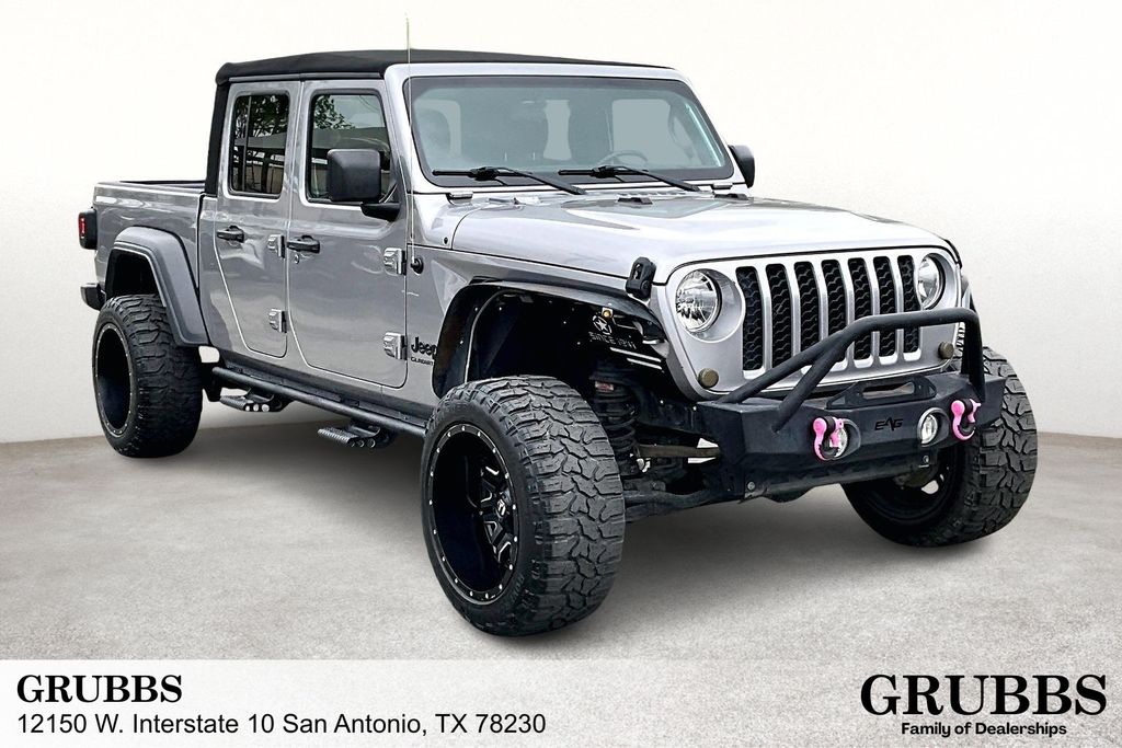 Silver 2020 Jeep Gladiator Sport Crew Cab 4WD Pickup Truck Four-Wheel Drive 8-Speed Automatic