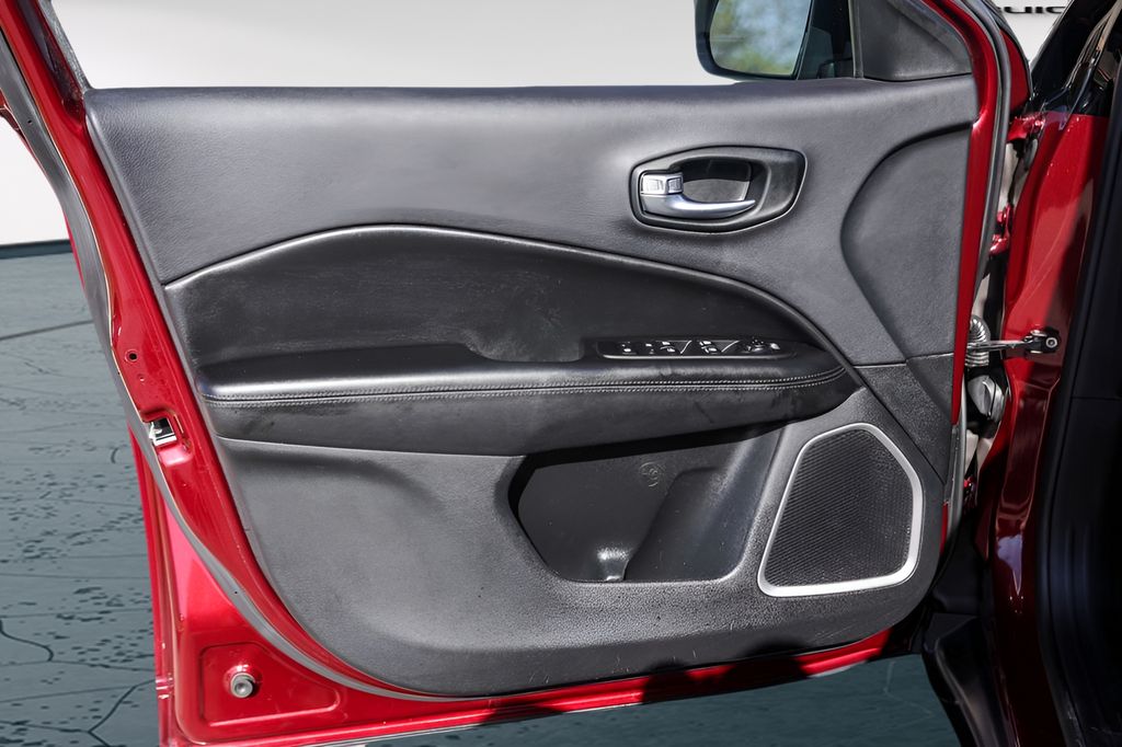 Used Car 2021 Jeep Compass  Altitude For Sale Under $20,000 In Austin, Texas