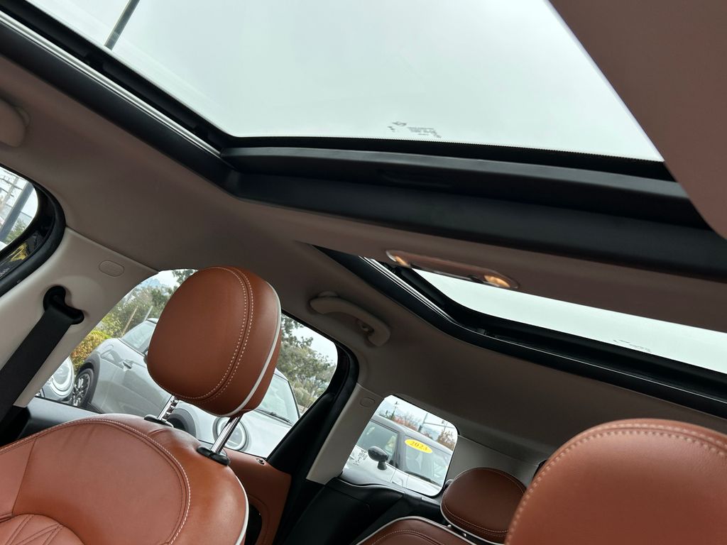 Thumbnail: 2023 MINI Cooper Countryman - 16