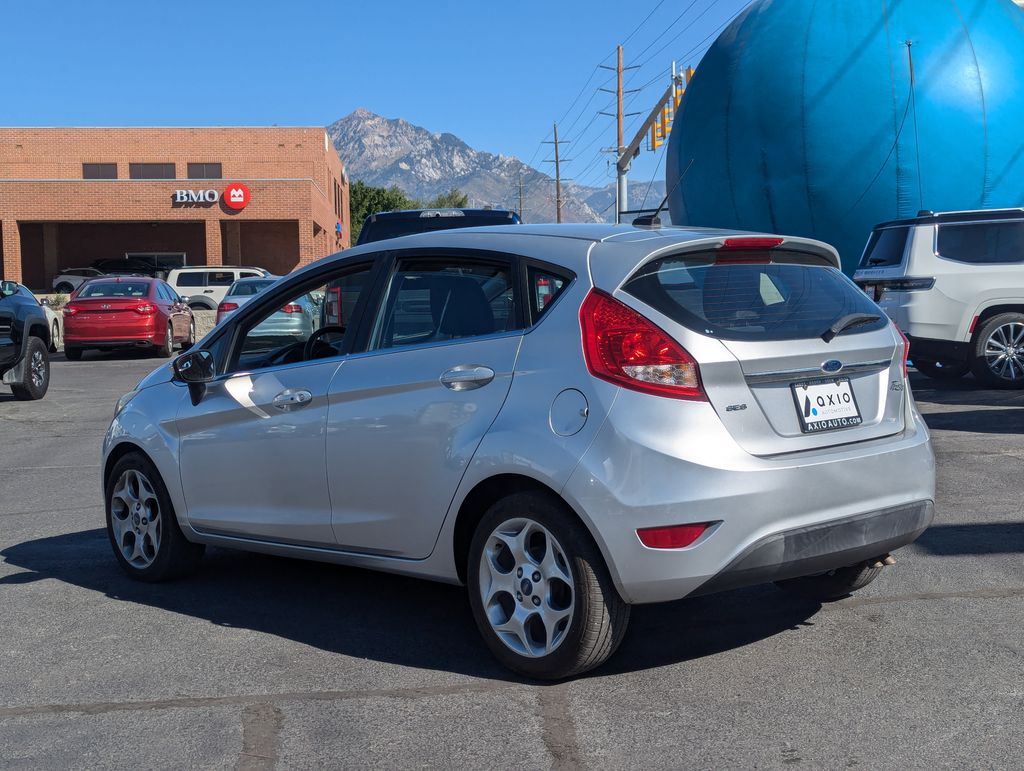 2012 Ford Fiesta SES 7