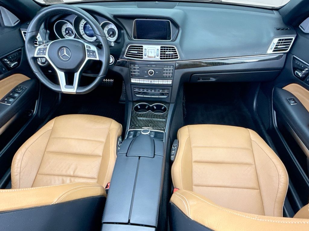 Thumbnail: 2016 Mercedes-Benz E-Class - 21