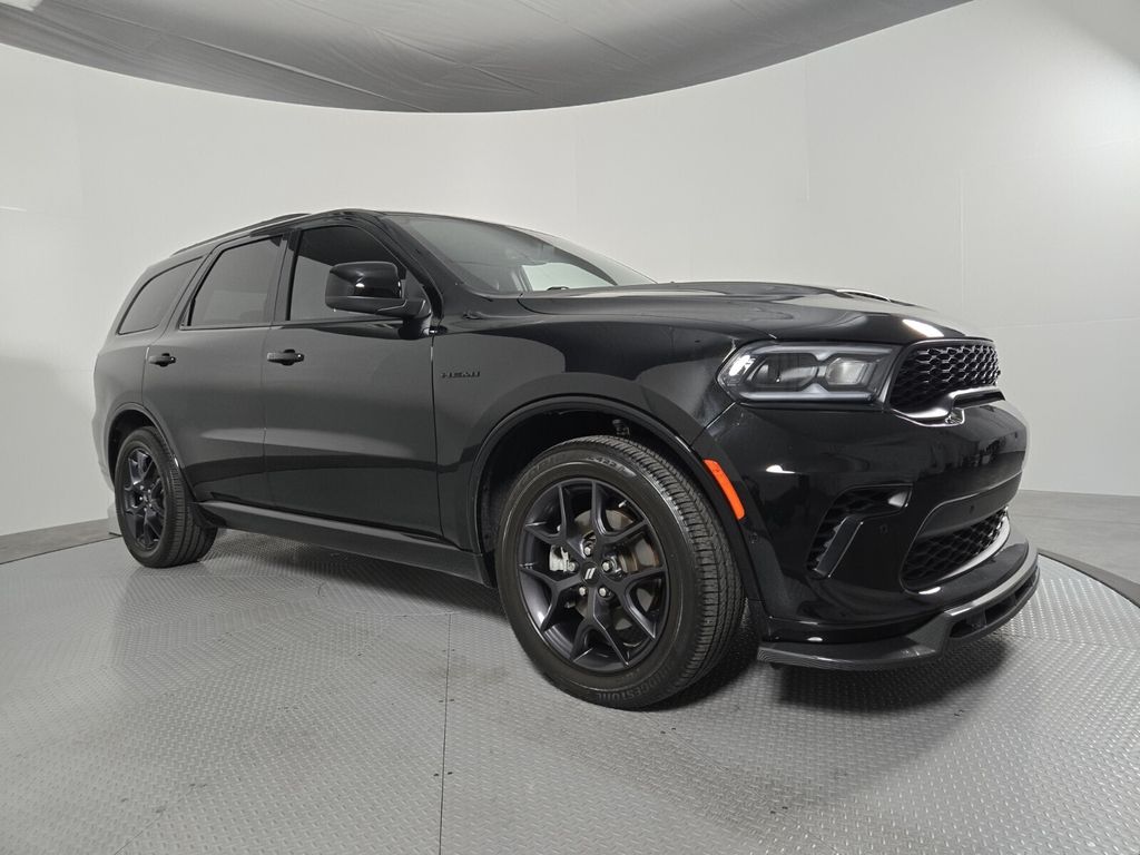DB Black Crystal Clearcoat 2026 Dodge Durango SUV / Crossover All-Wheel Drive 8-Speed Automatic
