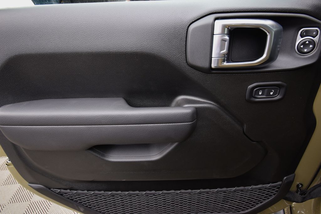 new 2026 Jeep Gladiator car, priced at $53,611