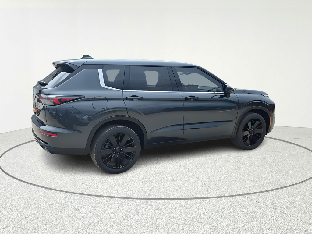 2026 Mitsubishi Outlander LE - 6