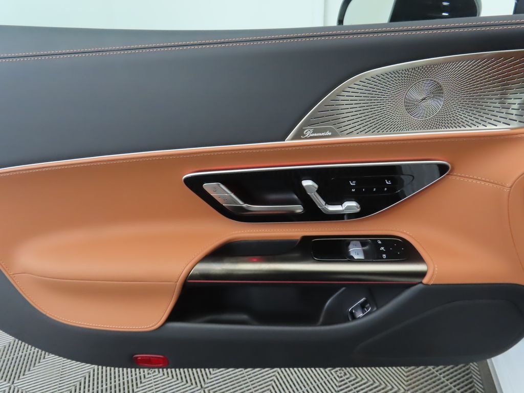 Thumbnail: 2025 Mercedes-Benz AMG GT - 26