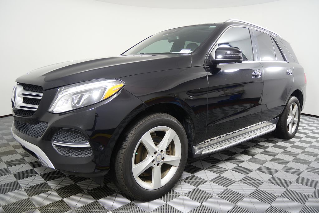 Thumbnail: 2017 Mercedes-Benz GLE - 8