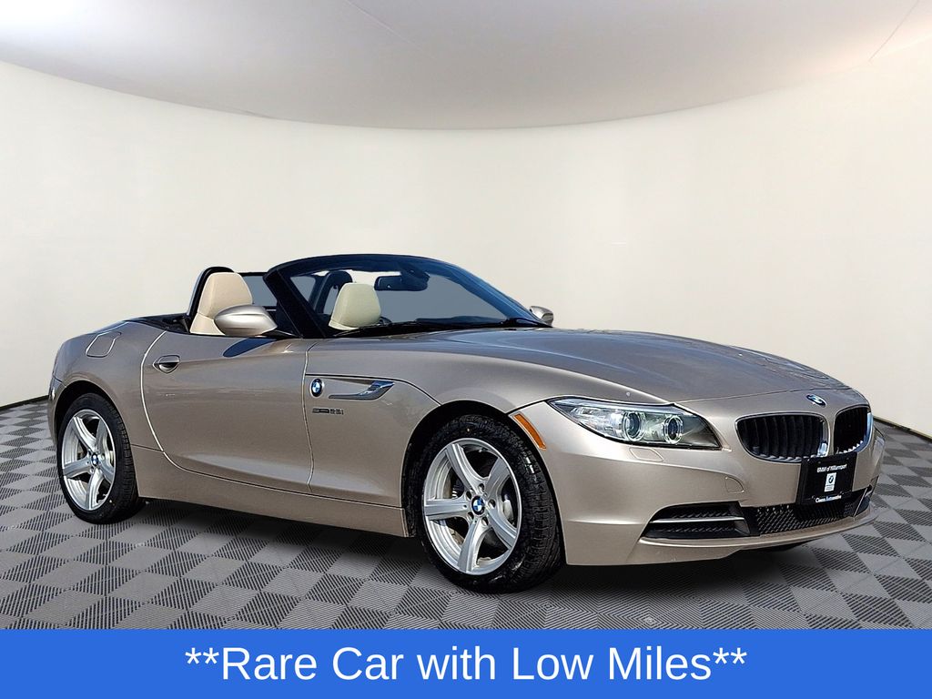 Silver Metallic 2014 BMW Z4 sDrive28i Roadster RWD Convertible Rear-Wheel Drive 8-Speed Automatic