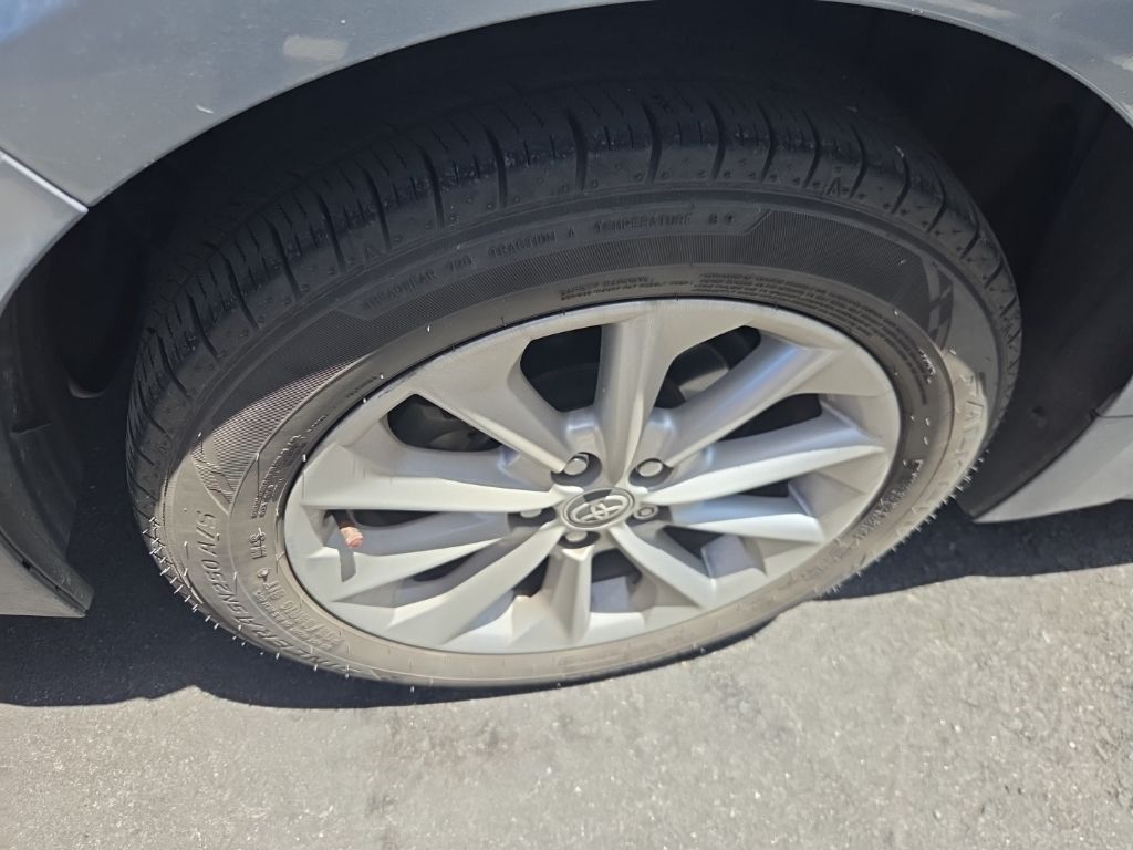 Thumbnail: 2021 Toyota Corolla - 12