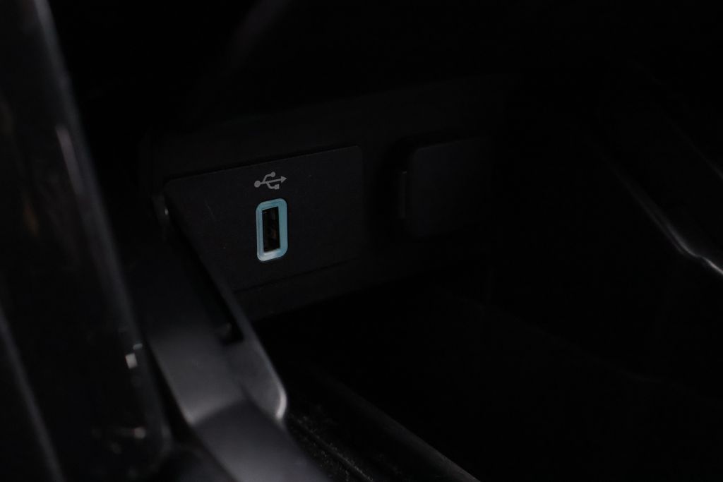 Thumbnail: 2019 Ford Explorer - 28