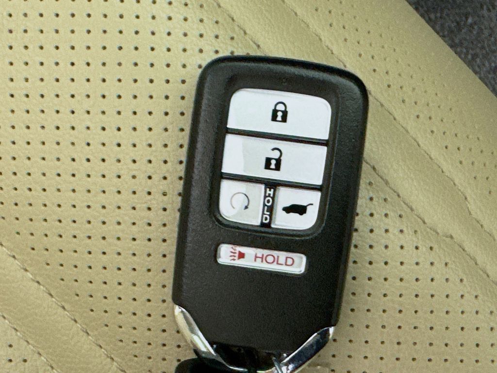 Used Car 2021 Honda Cr-v Hybrid  Ex-l For Sale Under $30,000 In Austin, Texas