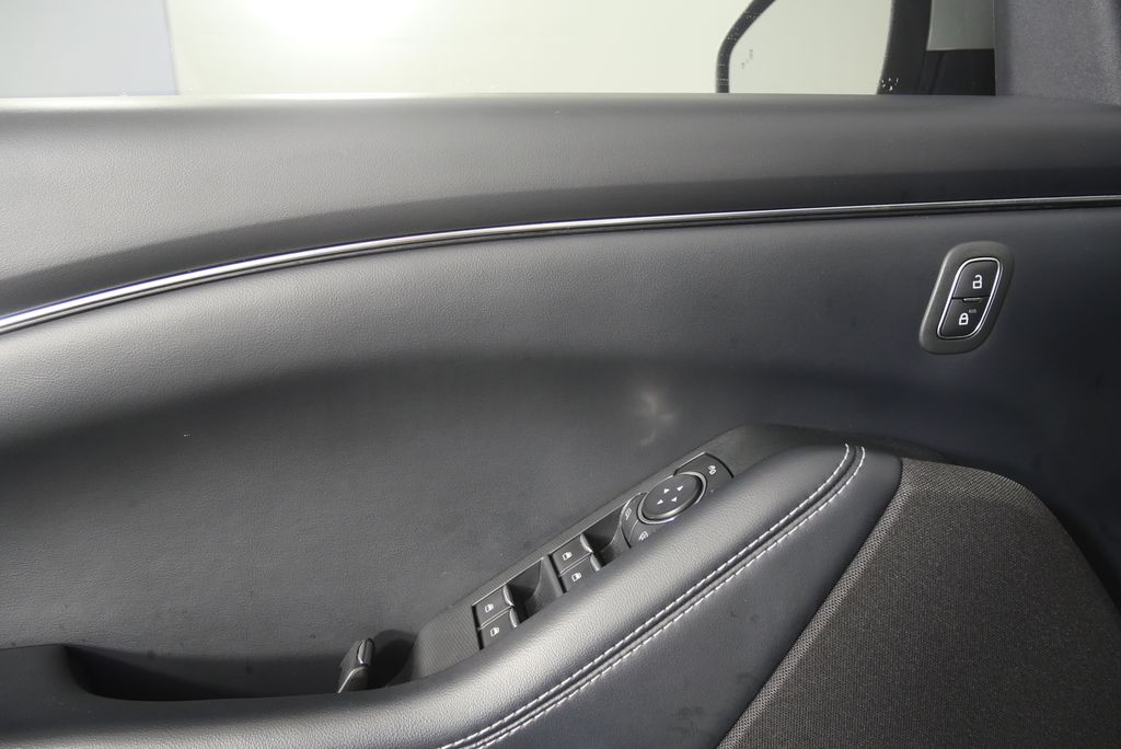 Thumbnail: 2022 Ford Mustang Mach-E - 8