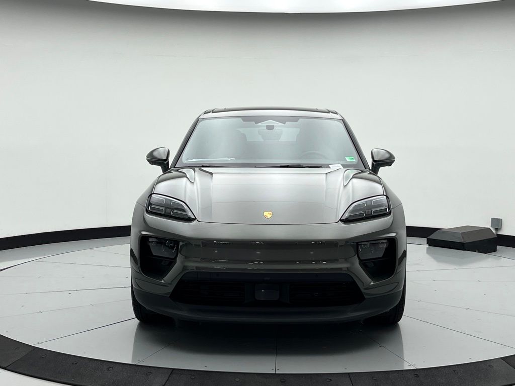 Thumbnail: 2025 Porsche Macan - 6