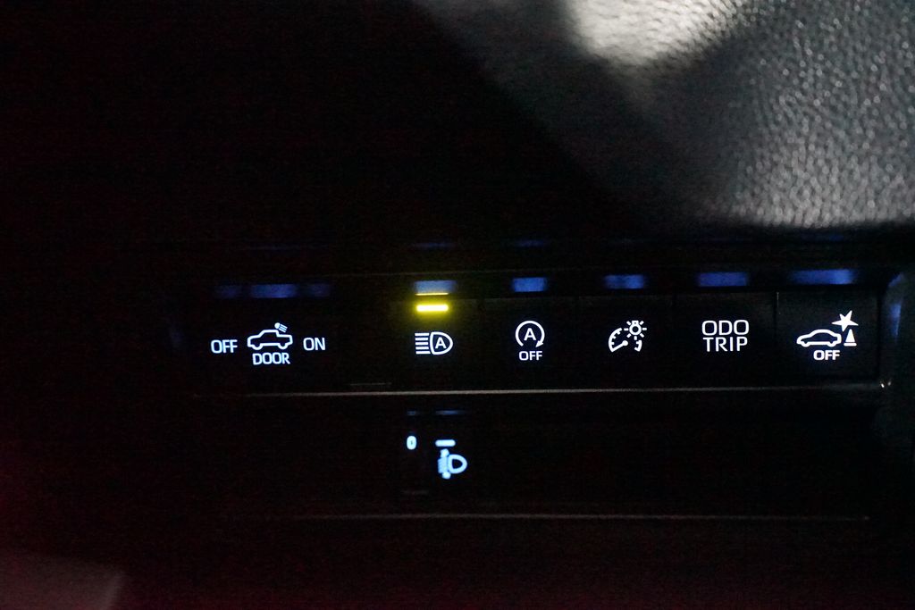 Thumbnail: 2024 Toyota Tundra - 25