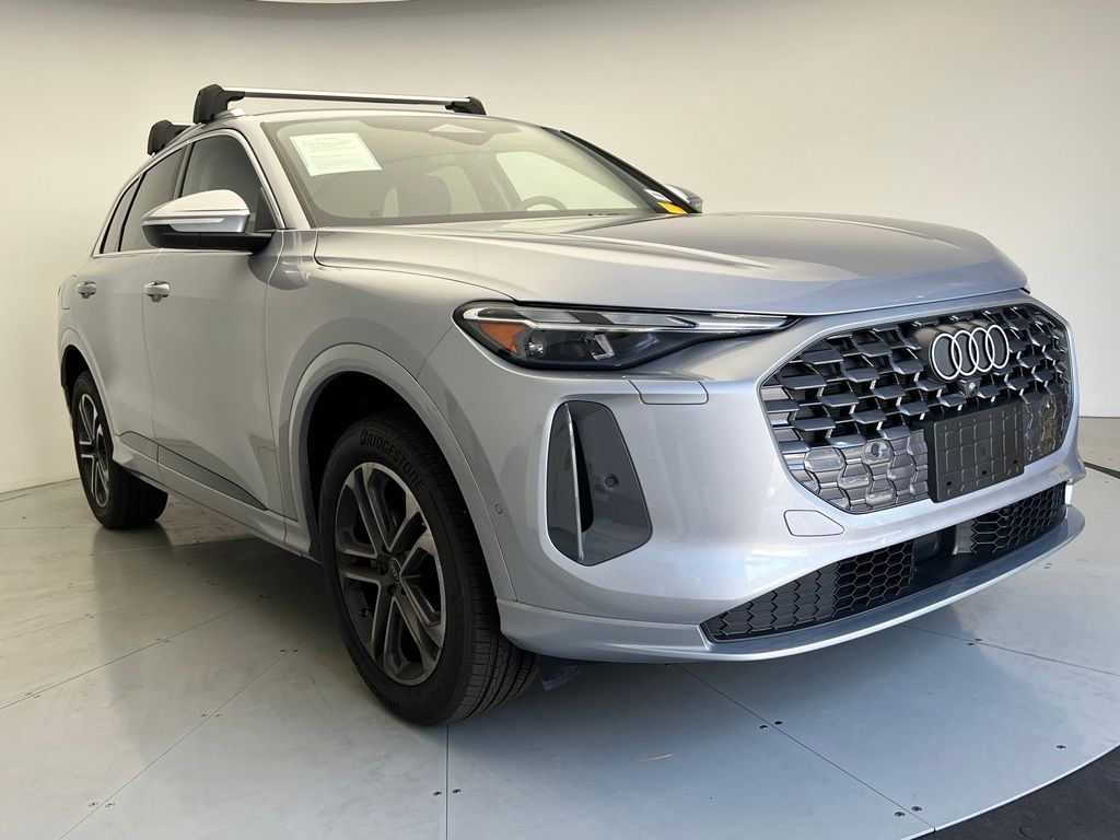 Thumbnail: 2025 Audi Q5 - 2