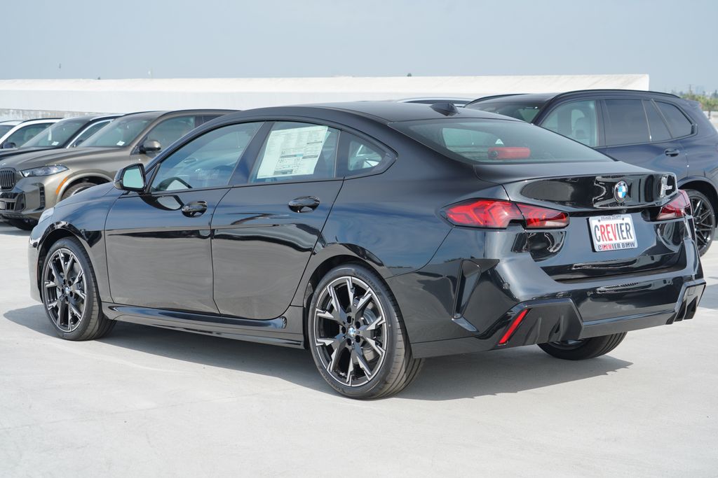 Thumbnail: 2026 BMW 2 Series - 7