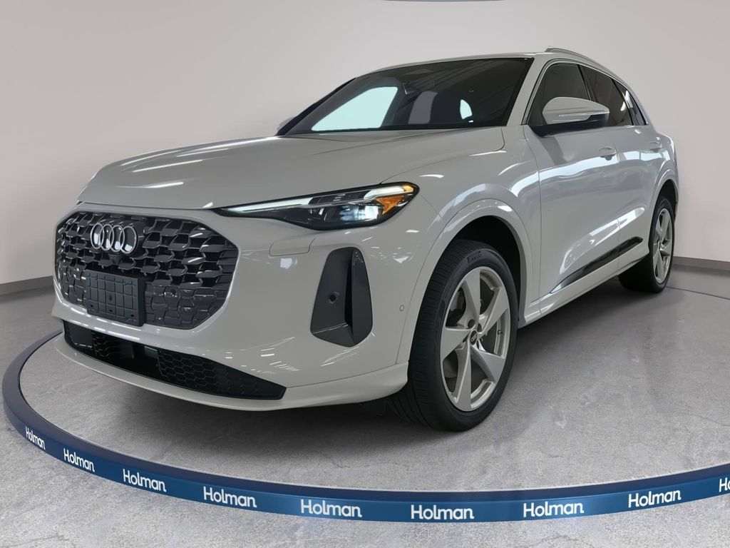 2025 Audi Q5 40 Premium Plus's photo