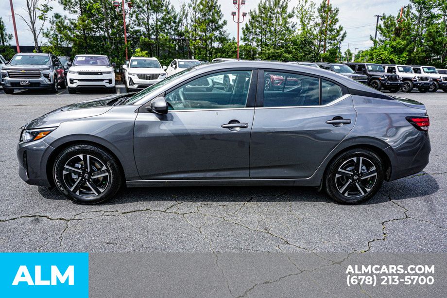 Used 2024 Gray Nissan SV image 7