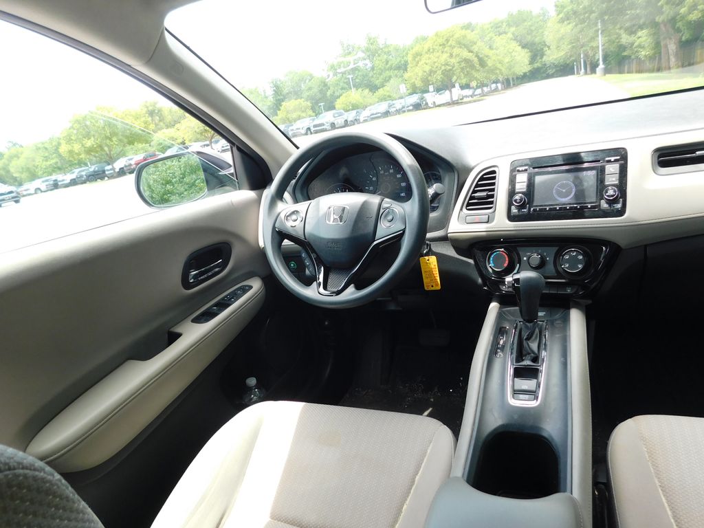 Thumbnail: 2016 Honda HR-V - 6