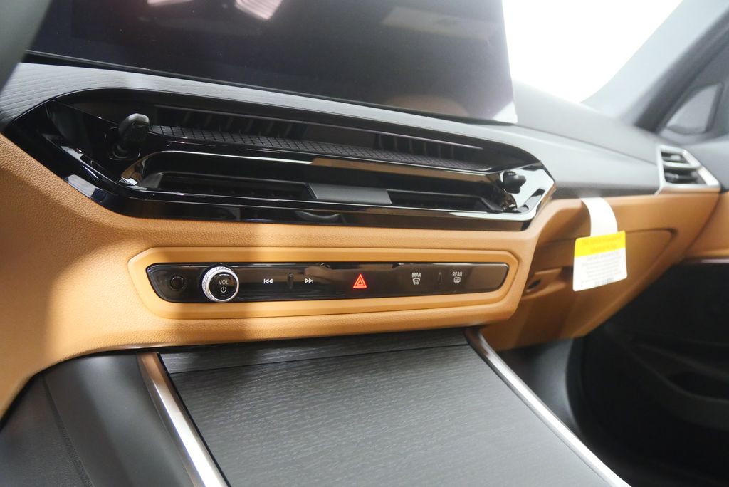 Thumbnail: 2026 BMW 3 Series - 20
