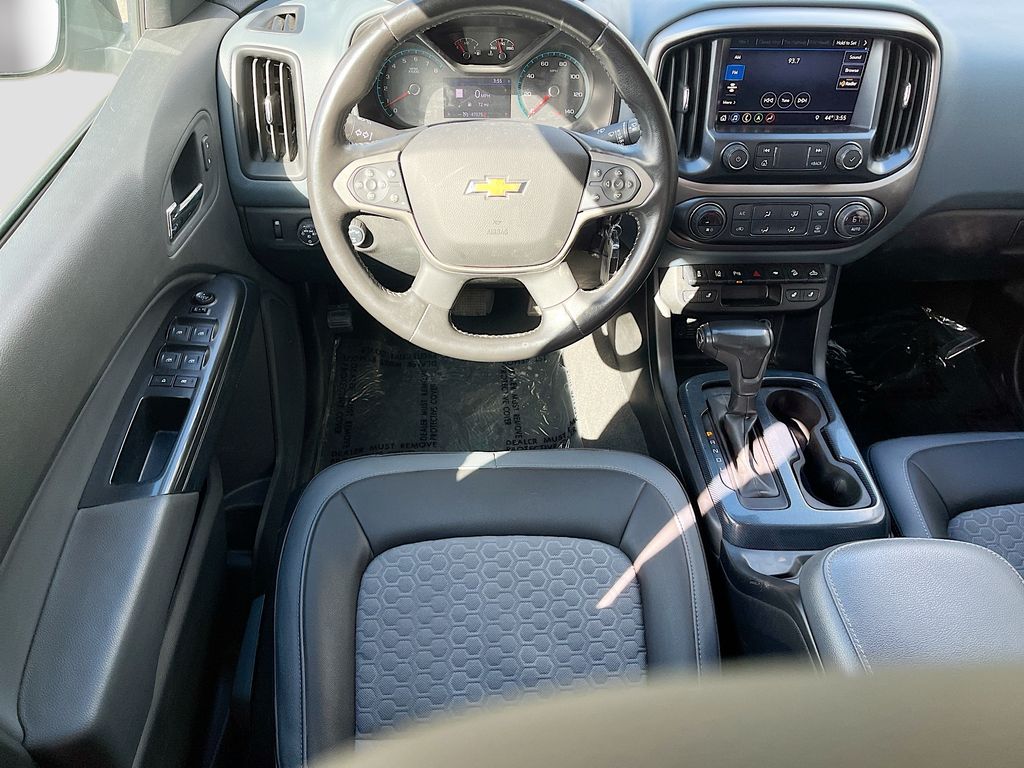 Used 2021 Black Chevrolet Z71 image 22