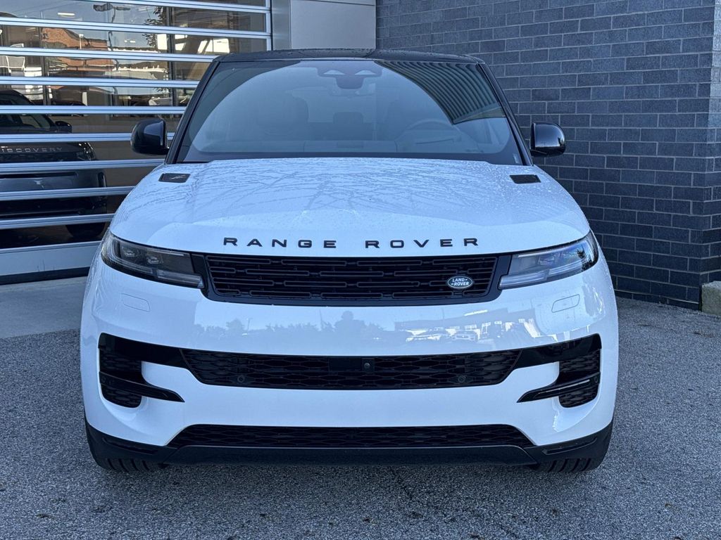New 2026 White Land Rover SE image 2
