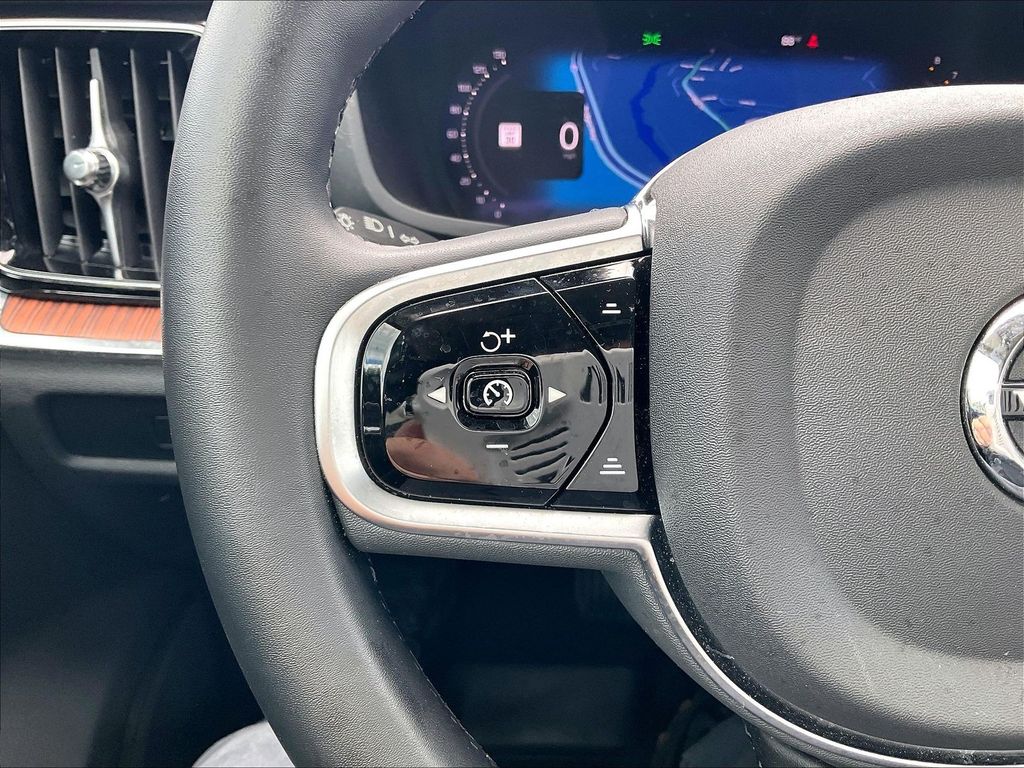 2025 Volvo V60 Cross Country — photo 22