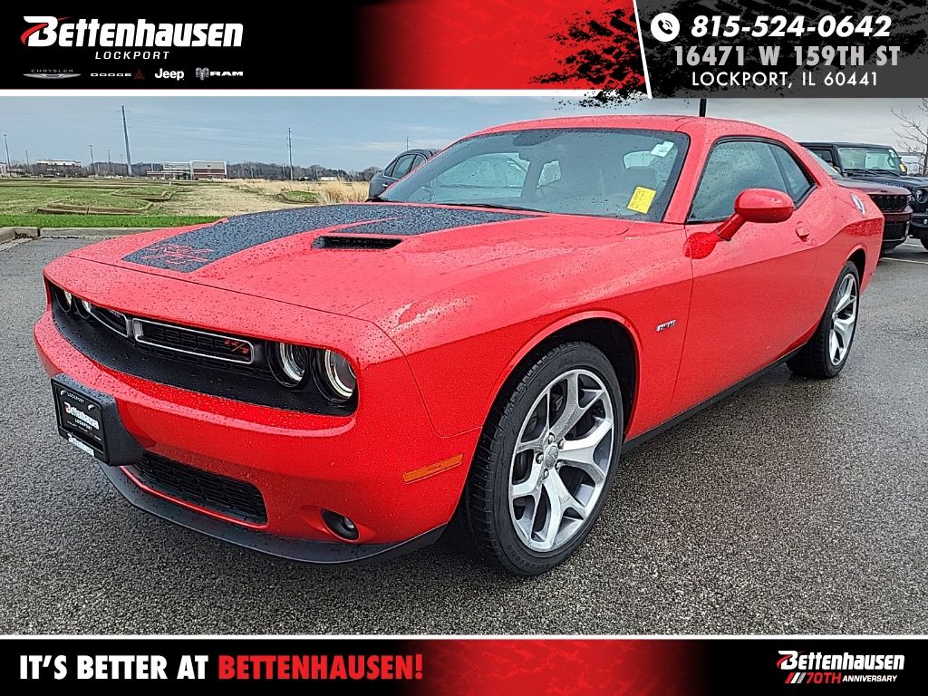 Torred Clearcoat 2016 Dodge Challenger R/T RWD Coupe Rear-Wheel Drive 8-Speed Automatic