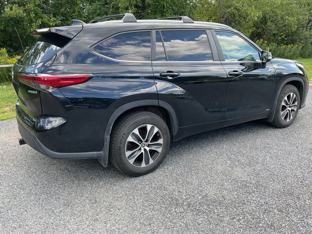 Used 2023 Toyota Highlander Hybrid SUV