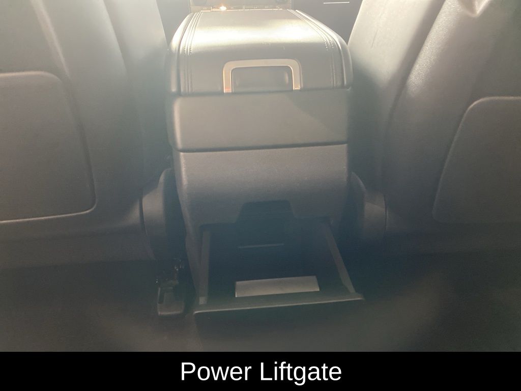 Used 2025 Silver Hyundai SEL image 12