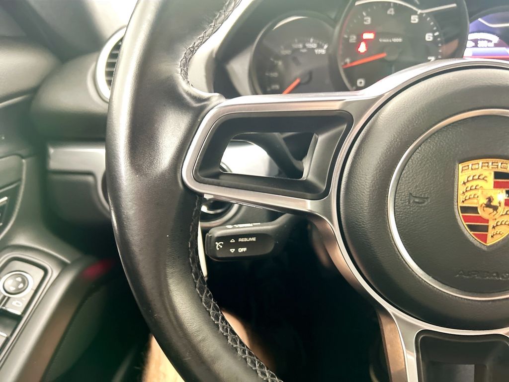 Thumbnail: 2017 Porsche 718 Cayman - 11