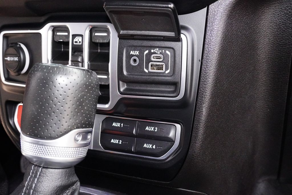 Used Car 2024 Jeep Gladiator  Mojave For Sale Under $50,000 In Weatherford, Texas