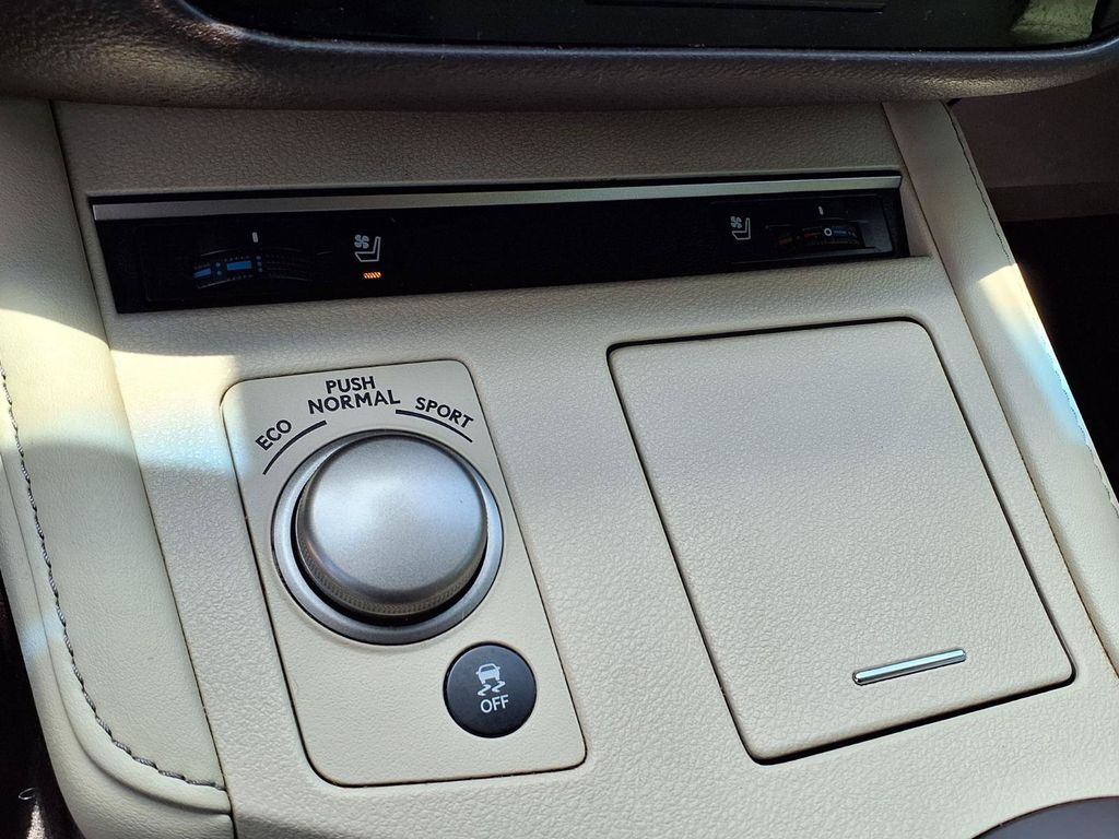 Used 2017 Lexus ES Sedan