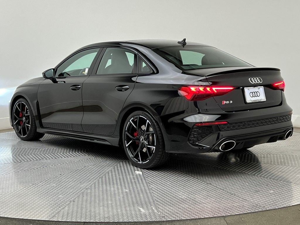 Thumbnail: 2022 Audi RS 3 - 4