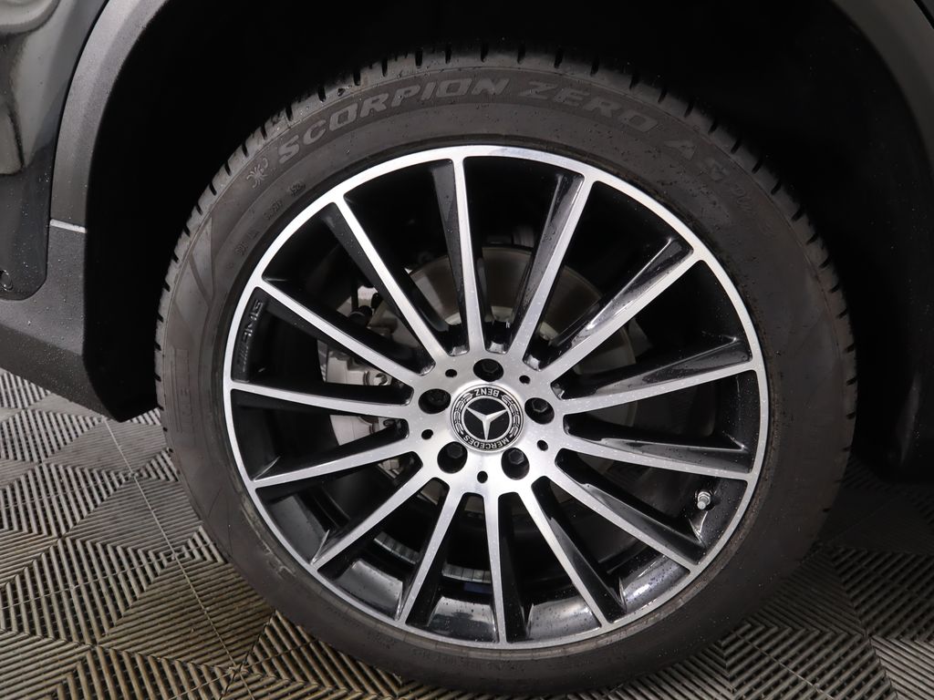 Thumbnail: 2022 Mercedes-Benz GLC - 32