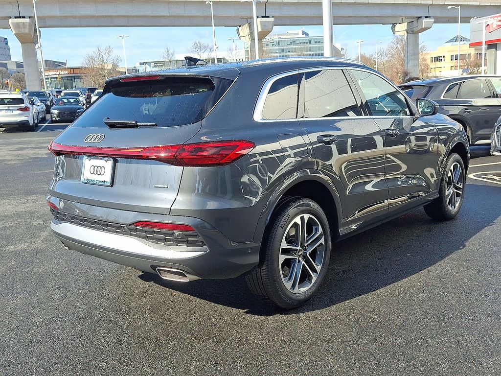 Thumbnail: 2026 Audi Q5 - 3