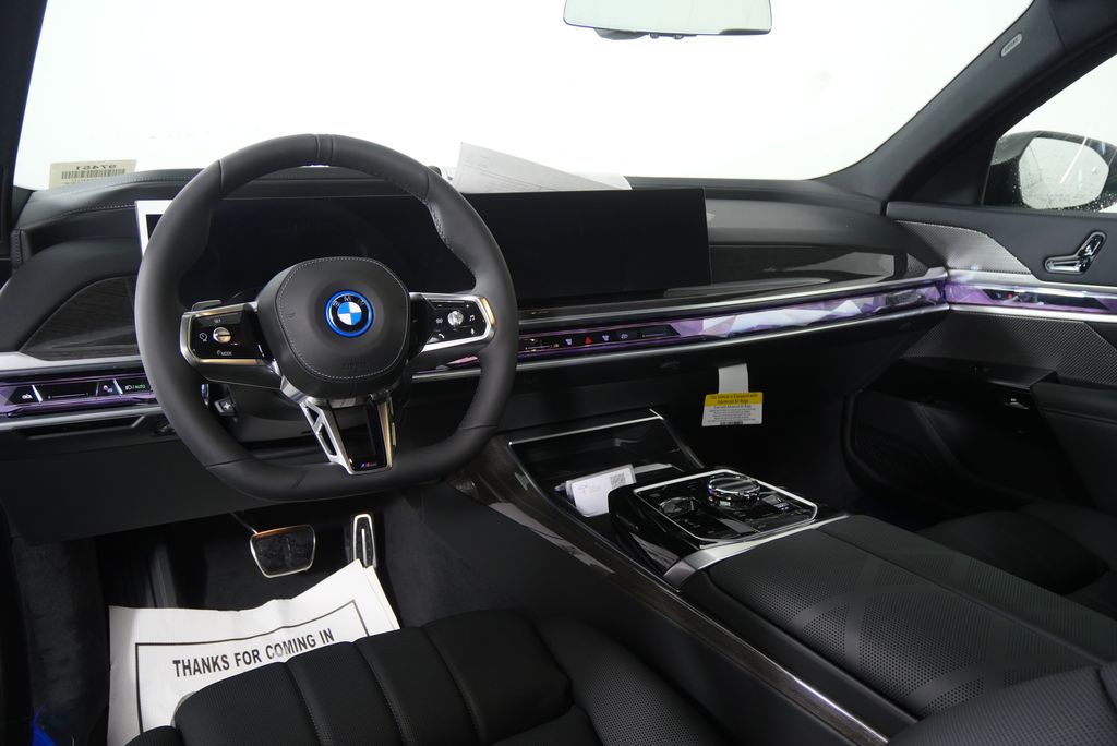 Thumbnail: 2026 BMW i7 - 19