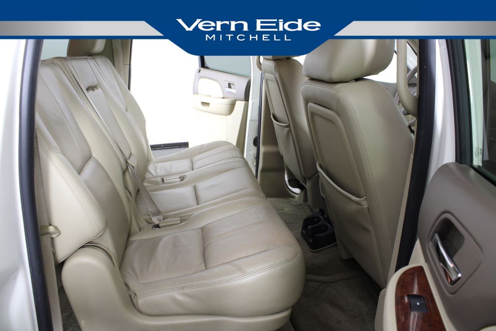 Used 2011 GMC Yukon XL for sale in 